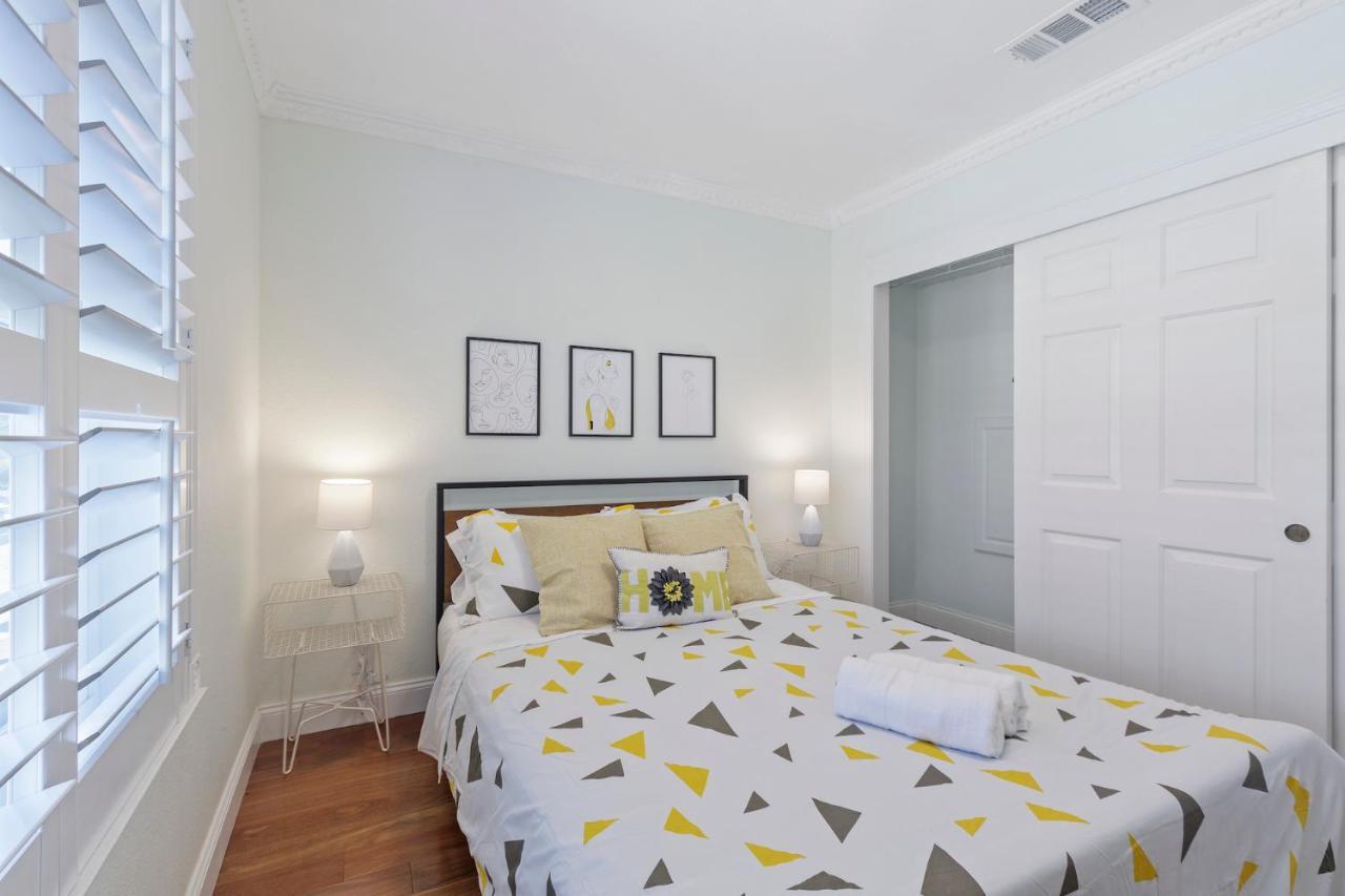 פסיפיקה @ Marbella Lane - Buckingham Place Laundry + P מראה חיצוני תמונה